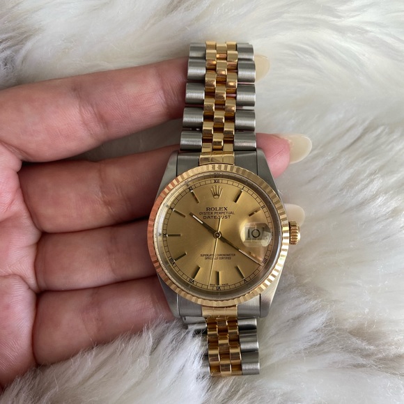 Rolex Men's Watch Datejust Oyster Perpetual Automatic 36mm Gold Dial YR 2000 - Picture 3 of 12